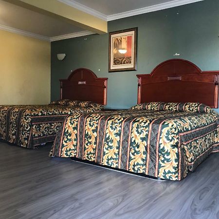 Colony Inn Motel ベルフラワー エクステリア 写真