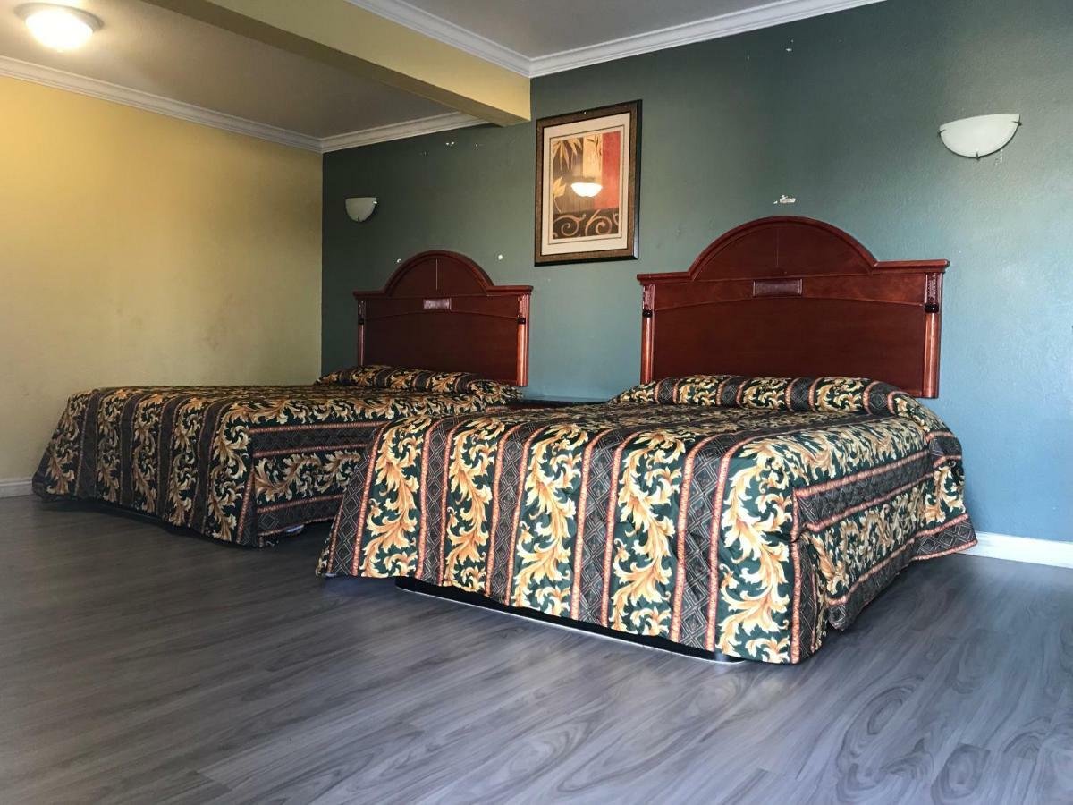 Colony Inn Motel ベルフラワー エクステリア 写真