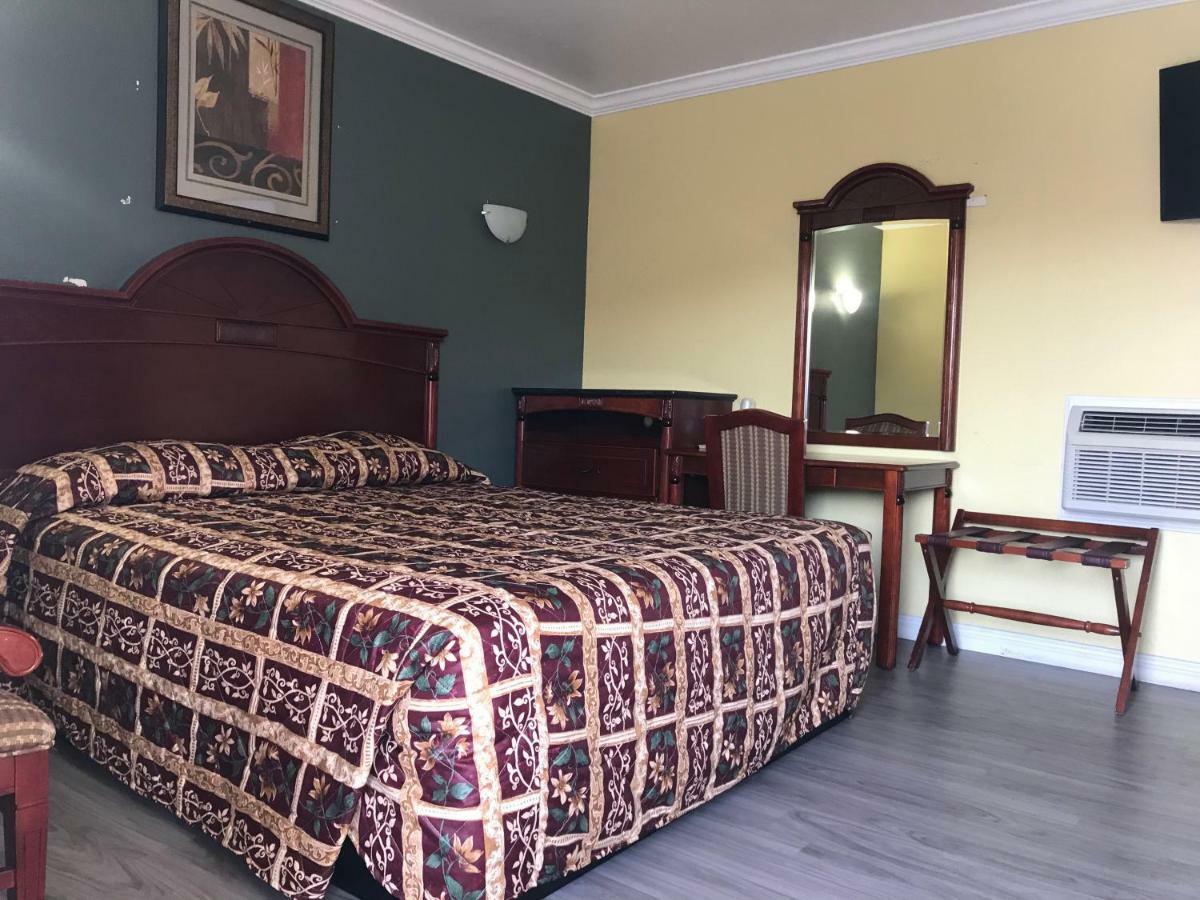 Colony Inn Motel ベルフラワー エクステリア 写真